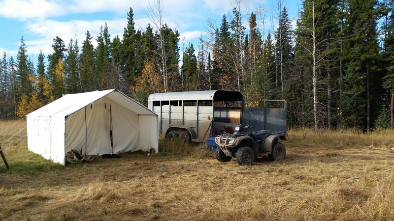 Alberta-big-horn-camp