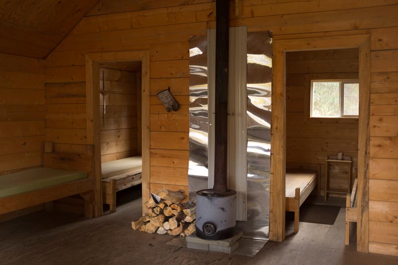 inside-of-hunters-cabins