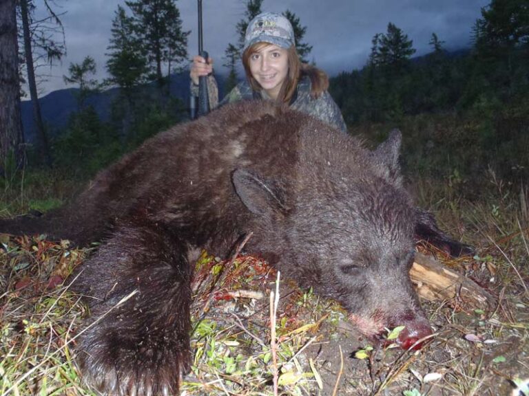 Danielle-with-black-bear