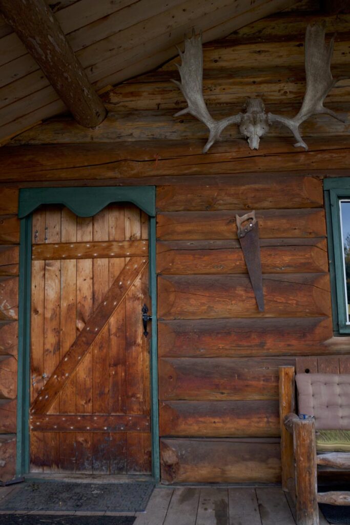 hunting-cabin-porch