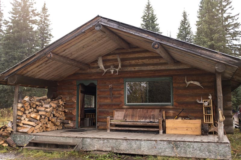 main-northern-hunting-cabin
